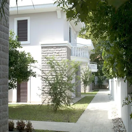 빌라 Bamont Villas *